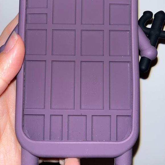 The devil wears purple iPhone case😈 - Picture 5 of 5